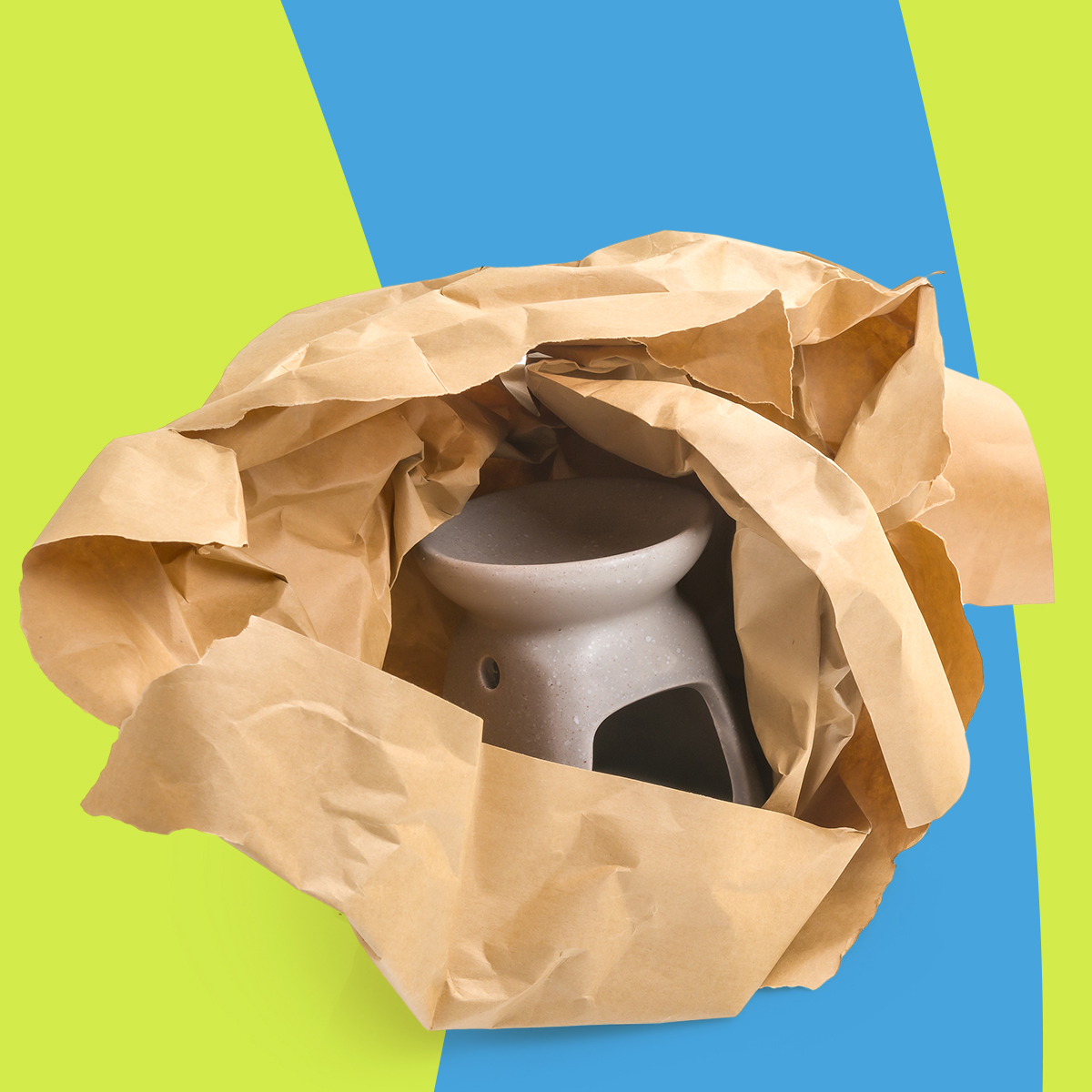 papier kraftowy, papier pakowy, papier z rolki, gładki papier kraft, gramatura 90g, papier do maszyn zgniatających, papier do produkcji papieru bąbelkowego, wymiary 60cm x 85m, ekologiczny materiał do pakowania, biodegradowalny papier, papier do pakowania, profesjonalne opakowania, oszczędność miejsca, wytrzymały papier pakowy