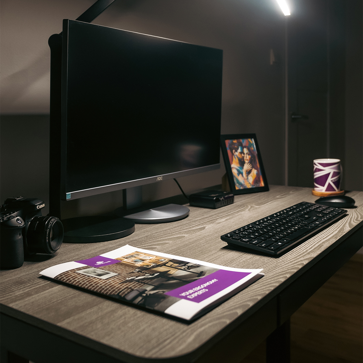 Biurkowa Lampa LED Spacetronik, Lampa Kreślarska LED, Oświetlenie LED bezcieniowe, LAMPA CRI95, Lampa biurkowa z regulacją jasności, Ergonomiczna lampa do pracy, Profesjonalne oświetlenie biurkowe, Lampa Spacetronik Glow d4, Oświetlenie do biura i domu, Ochrona wzroku lampa biurkowa, Inwestycja w zdrowe oświetlenie, Nowoczesna lampa biurkowa LED, Spacetronik, oświetlenie kreślarskie, Lampa z regulowaną temperaturą barwową, Stylowa lampa biurkowa czarna