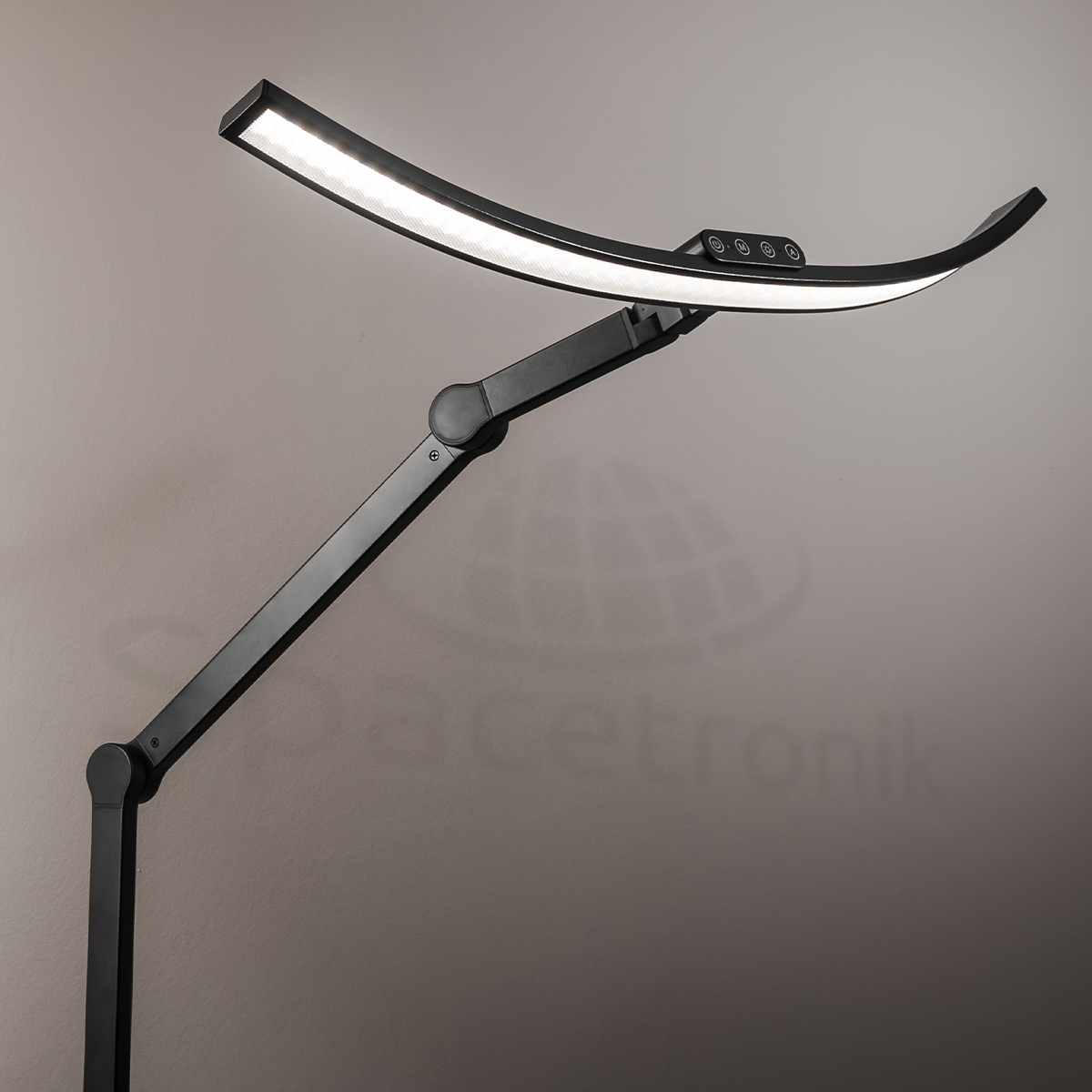 Biurkowa Lampa LED Spacetronik, Lampa Kreślarska LED, Oświetlenie LED bezcieniowe, Lampa biurkowa z regulacją jasności, Ergonomiczna lampa do pracy, Profesjonalne oświetlenie biurkowe, Lampa Spacetronik Glow d5, Oświetlenie do biura i domu, Ochrona wzroku lampa biurkowa, Inwestycja w zdrowe oświetlenie, Nowoczesna lampa biurkowa LED, Spacetronik, oświetlenie kreślarskie, Lampa z regulowaną temperaturą barwową, Stylowa lampa biurkowa czarna